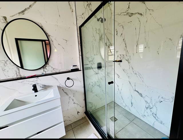 3 BEDROOM FLAT FOR SALE IN WATERFALL